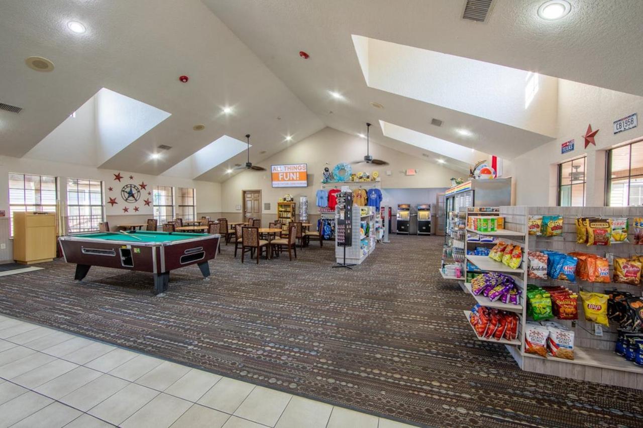 Holiday Inn Club Vacations Hill Country Resort At Canyon Lake Exteriör bild
