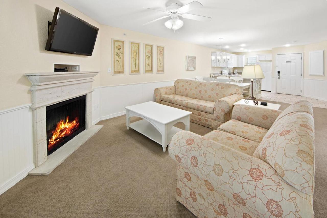 Holiday Inn Club Vacations Hill Country Resort At Canyon Lake Exteriör bild